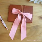 Sweetheart Bow Hairclip | Baby Pink