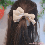 Charming Bow Hair Claw | Taupe 1